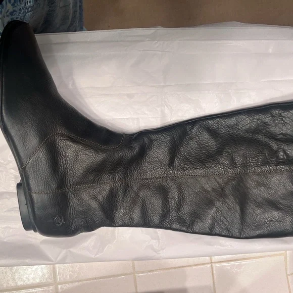 BORN Black Leather Boots - Picture 10 of 12